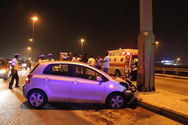 إصابة شاب بحريني بحادث مرور بكوبري الجنبية 