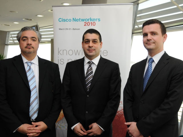 (من اليسار) عمر الكعكي، هاني الكخن ورينر وايغان