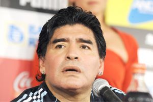 دييغو أرماندو مارادونا