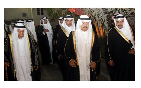 سمو رئيس الوزراء وولي العهد خلال زيارتهما لمجلس سمو الشيخ عبدالله بن خالد آل خليفة
