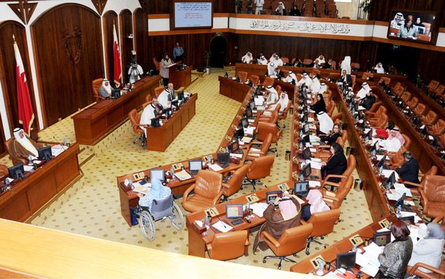 اللجنة التشريعية ارتأت عدم توافر صفة الاستعجال في مرسوم قانون غرفة تجارة وصناعة البحرين وأنه تشوبه شبهة دستورية