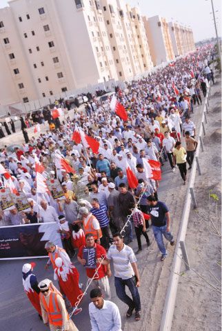 حشود طالبت بالتحول الديمقراطي  - تصوير أحمد آل حيدر