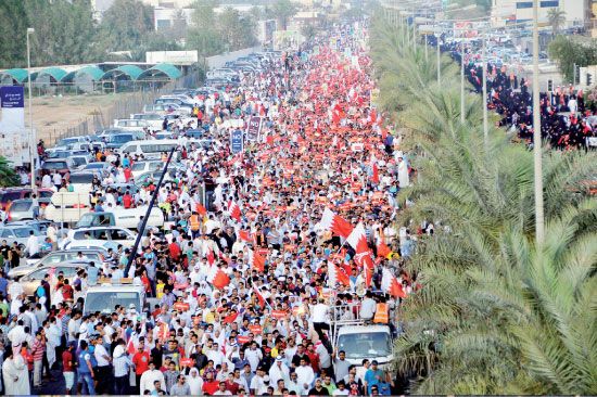بيان المسيرة أكد أن مطالب شعب البحرين هي مطالب واضحة وثابتة تهدف إلى تحقيق الاستقرار السياسي  - تصوير عقيل الفردان, أحمد آل حيدر