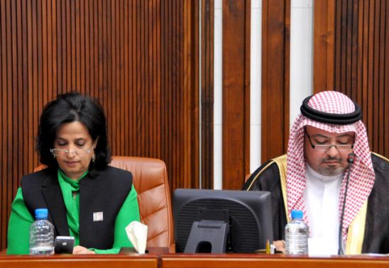 وزيرة الثقافة حضرت الجلسة أمس... ووزير العدل: أكد تطبيق القانون - تصوير : أحمد آل حيدر