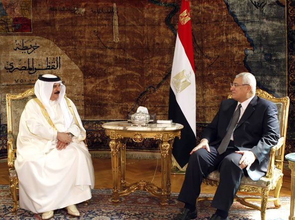 العاهل أجرى مباحثات مع الرئيس المصري تتعلق بمسيرة العمل العربي المشترك - بنا