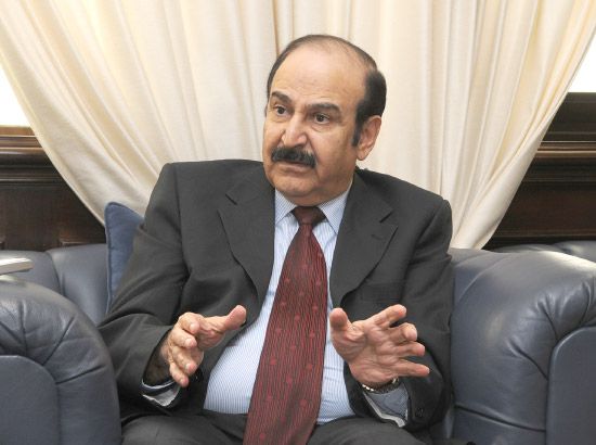 وزير شئون الكهرباء والماء عبدالحسين ميرزا