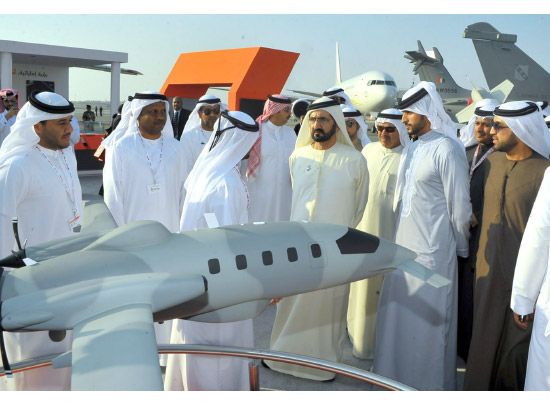 زيارة نائب رئيس دولة الإمارات إلى معرض البحرين للطيران أمس