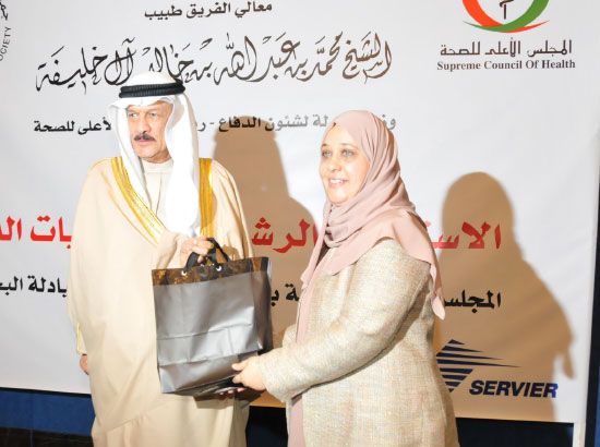 مطالبات بترشيد استهلاك الأدوية في ندوة  «الاستخدام الرشيد واقتصاديات الدواء»