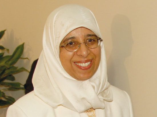 رئيس المؤسسة البحرينية للتربية الخاصة زهراء الزيرة