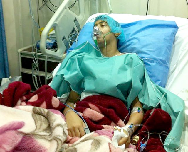 المريض علي عباس أثناء تلقيه العلاج في الأردن