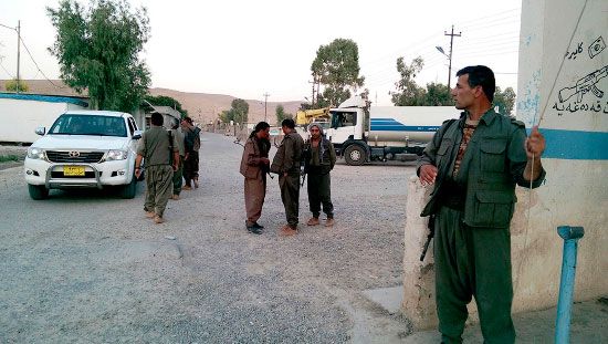 قوات البشمركة تنتشر في بلدة مخمر غربي أربيل بهدف التصدي لأي هجوم من «داعش»     - reuters