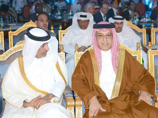 سلمان بن إبراهيم مع رئيس الاتحاد القطري في الرياض أمس