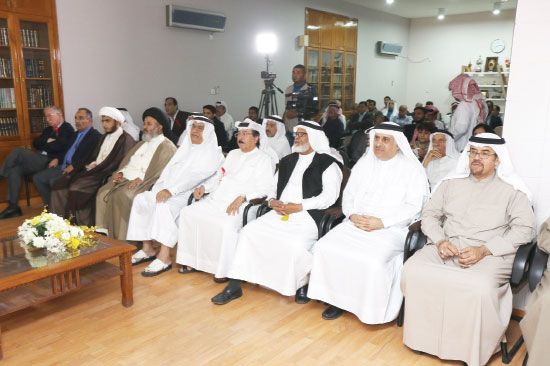 الحضور خلال ندوة جمعية تاريخ وآثار البحرين