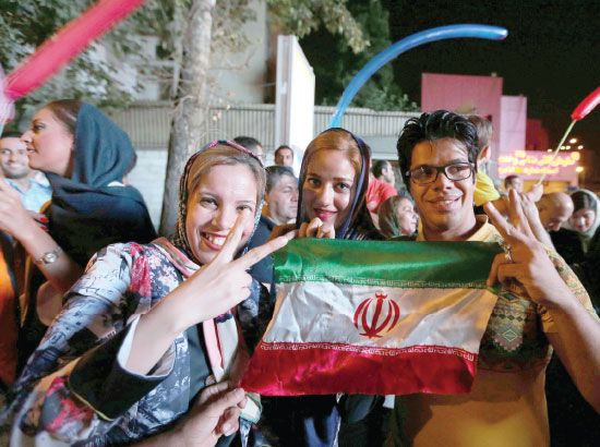 الإيرانيون احتفلوا في الشوارع بالاتفاق النووي - afp