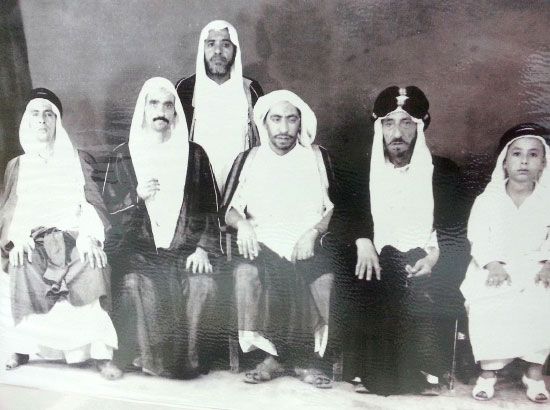 مع بعض الخطباء في البحرين فترة الخمسينيات