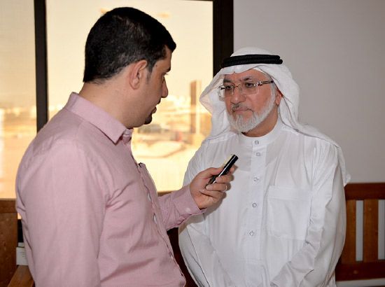 نائب رئيس جمعية الإصلاح عبداللطيف الشيخ متحدثاً إلى «الوسط»
