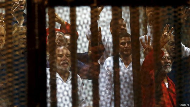  أعلنت السلطات المصرية جماعة الاخوان 