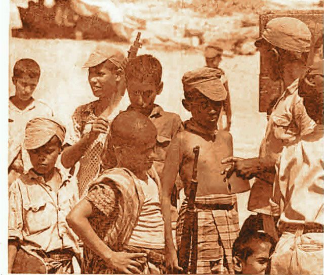 صورة لأطفال ظفاريين تعود إلى ستينات القرن الماضي