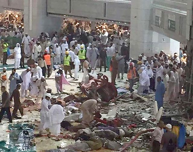 صورة نقلتها صحيفة «الرياض» السعودية للحادث الأليم