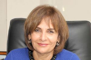 منى المؤيد
