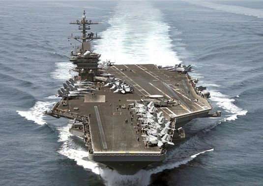 البحرية الأميركية أعلنت مغادرة حاملة الطائرات تيودور روزفلت مياه الخليج العربي