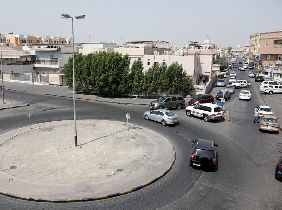 شارع يفصل بين المحافظة الجنوبية ومحافظة العاصمة - تصوير محمد المخرق