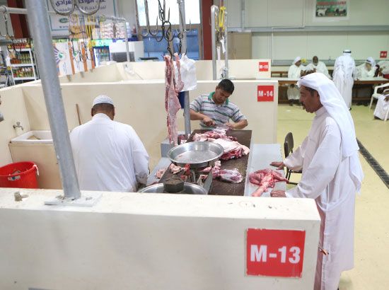 مقصب الحويحي يبيع اللحوم العربية في المحرق