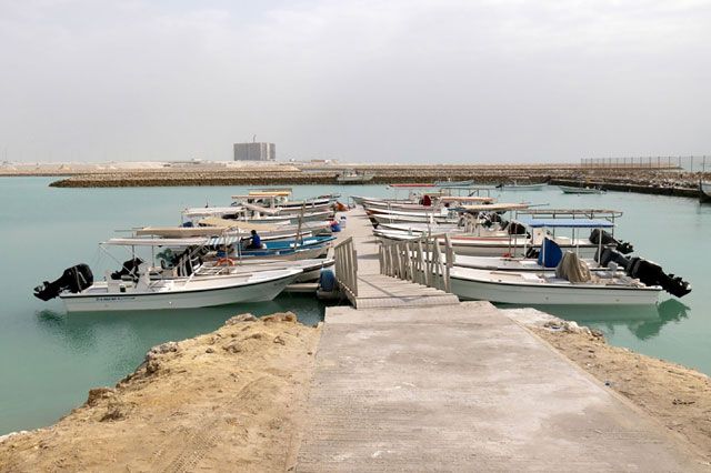 صيادو قلالي يشكون غياب المساحات الكافية بالمراسي بسبب تواجد أعداد من قوارب صيادين وهواة من مناطق بعيدة