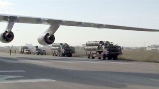 أنظمة صواريخ «إس - 400» الروسية في طريقها إلى سورية - reuters
