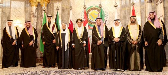  صورة جماعية لقادة دول مجلس التعاون في قمة الرياض - بنا