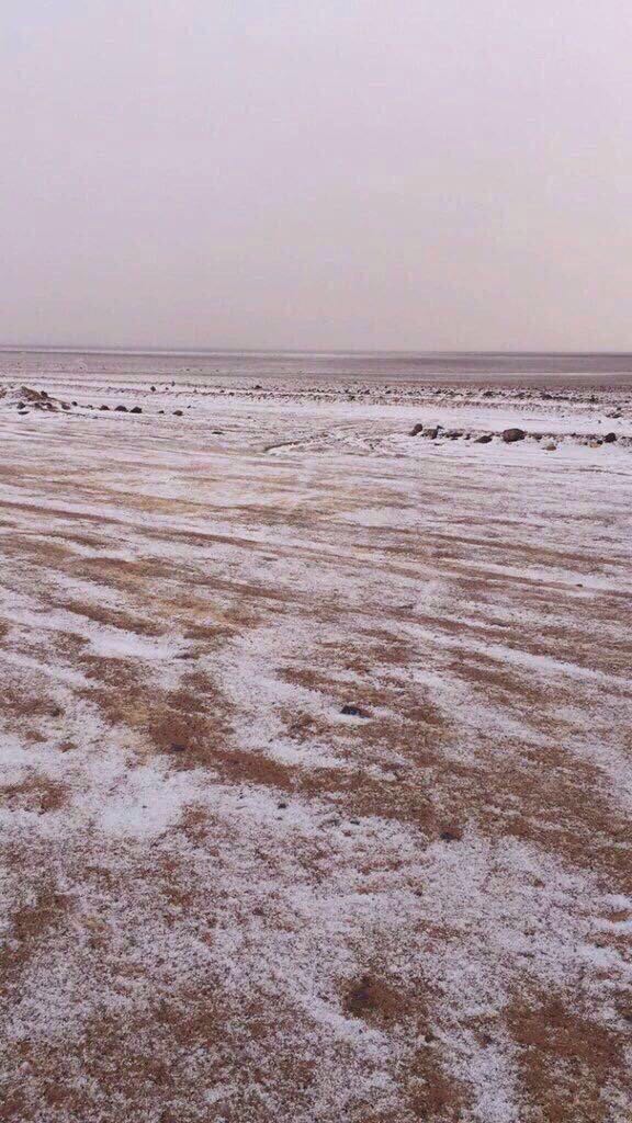 صور تناقلتها شبكات التواصل الاجتماعي في الكويت عن تساقط الثلوج