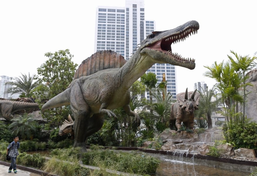 عالم الديناصورات المدينة