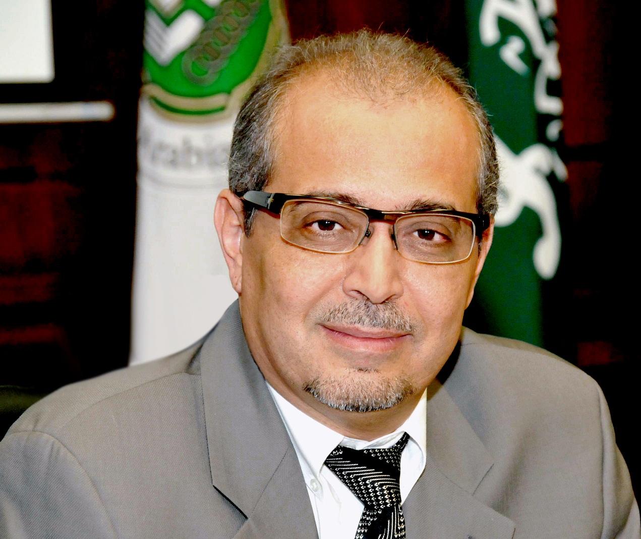 رئيس اللجنة التنظيمية للمؤتمر وعميد كلية الدراسات العليا في جامعة الخليج العربي محمد الدهماني
