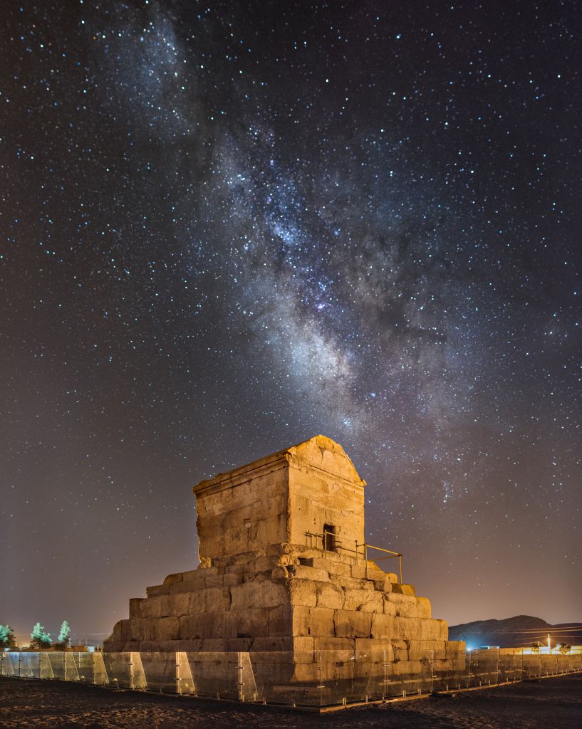 قبركورش العظيم في باسارجاد