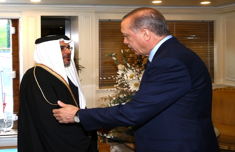 ﻿سمو ولي العهد ملتقياً الرئيس التركي على هامش مأدبة عشاء أقامها أردوغان
