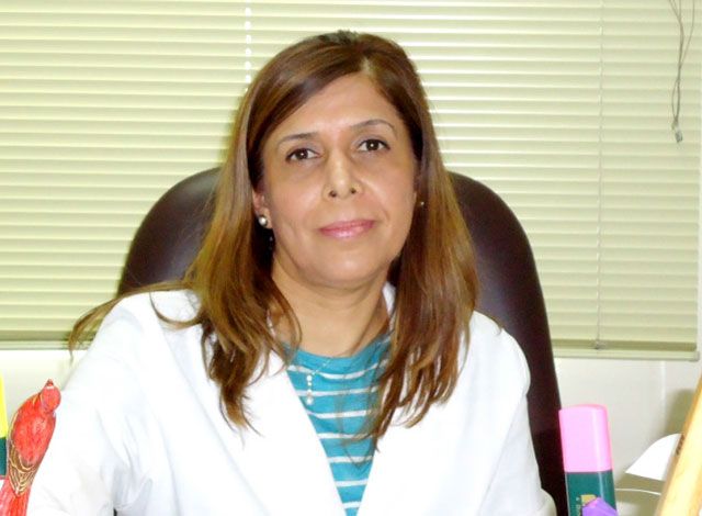 رئيسة بنك الدم ورئيسة التقنية الطبية بمجمع السلمانية الطبي فخرية عبدالرحمن