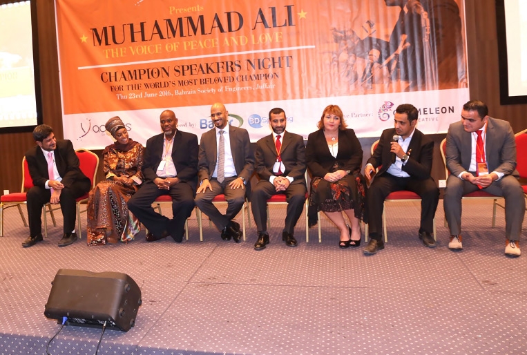 ﻿نجوم خطابة عالميون احتفوا ببطل الملاكمة كلاي في فعالية حملت عنوان «محمد علي... صوت الحب والسلام»