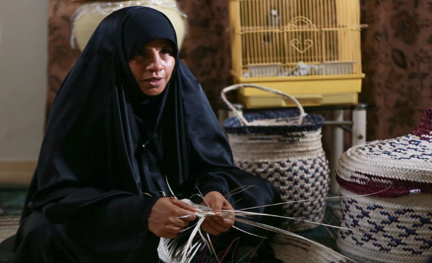 بتول جعفر صانعة أضاحٍ