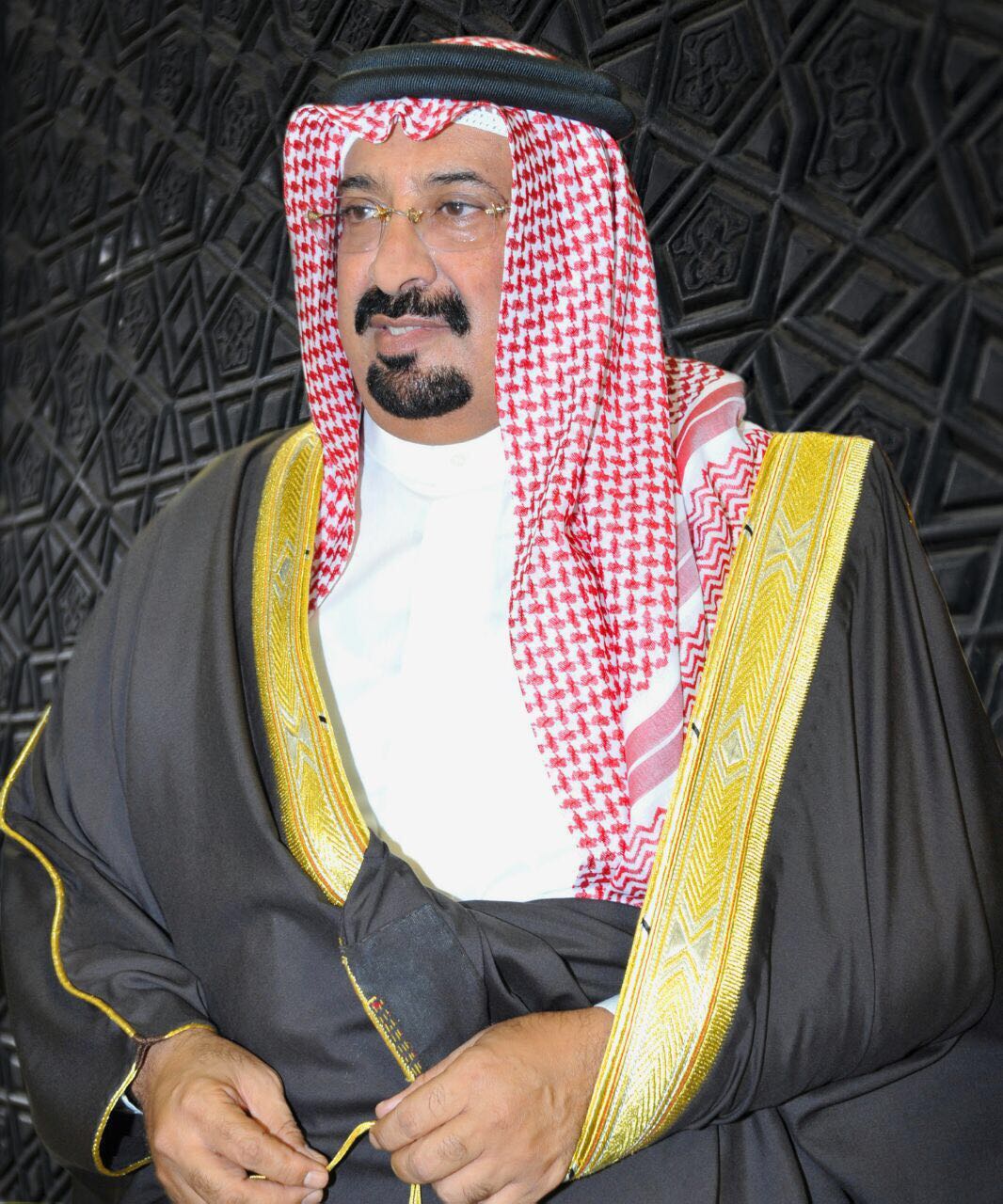 الشيخ أحمد بن علي رئيس نادي المحرق