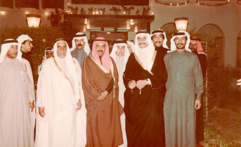 ﻿صورة تذكارية مع رئيس الوزراء صاحب السمو الملكي الأمير خليفة بن سلمان آل خليفة