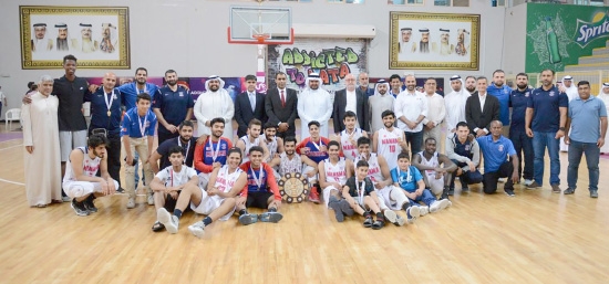 ﻿فريق المنامة بطل دوري الشباب لكرة السلة - تصوير عقيل الفردان