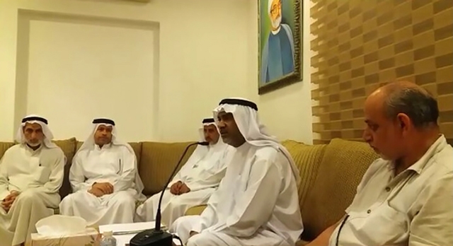 ﻿الباحث يوسف مدن يتحدث في محاضرته حول قرى البحرين