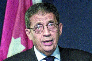 عمرو موسى