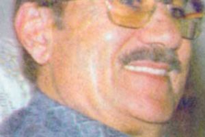 محمود أكبري