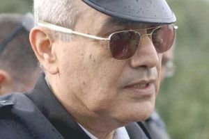 دان حالوتس