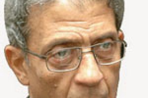 عمرو موسى