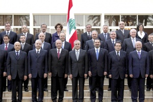 التئام الحكومة اللبنانية الجديدة في غياب وزير من الأكثرية