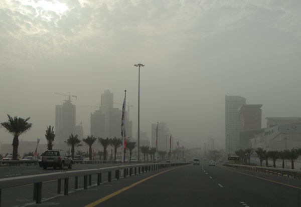 الغبار الذي اجتاح البحرين أمس