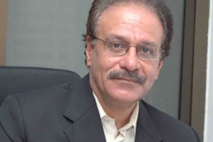 هل يخرج هاشم من المنافسة الانتخابية من باب القضاء؟