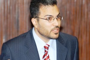 المرزوق يطالب جامعة البحرين بتصحيح مخالفات انتخابات مجلس الطلبة